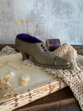 Load image into Gallery viewer, Victorian Style Pin Cushion Shoes