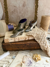 Load image into Gallery viewer, Victorian Style Pin Cushion Shoes
