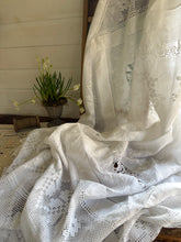 Load image into Gallery viewer, Large Vintage Lace Tablecloth