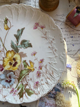 Load image into Gallery viewer, Antique Floral Plate