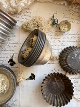 Load image into Gallery viewer, Six Vintage Deep Moulds