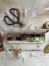 Load image into Gallery viewer, Childs Vintage Paint Set Tin