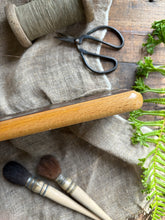 Load image into Gallery viewer, Vintage Paperite Wallpaper Brush