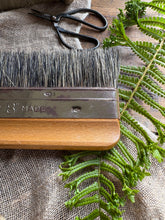 Load image into Gallery viewer, Vintage Paperite Wallpaper Brush