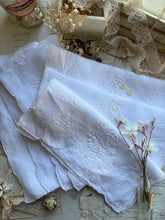 Load image into Gallery viewer, Set of 8 Vintage Linen-Cotton Napkins