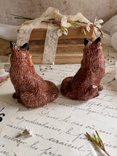 Load image into Gallery viewer, Vintage Red Fox Ceramic Salt & Pepper Pots
