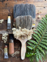 Load image into Gallery viewer, Set of Three Old Decorators Brushes