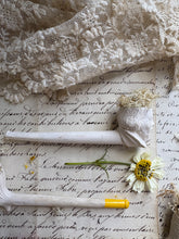 Load image into Gallery viewer, Clay Pipes Collection