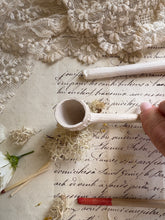 Load image into Gallery viewer, Clay Pipes Collection