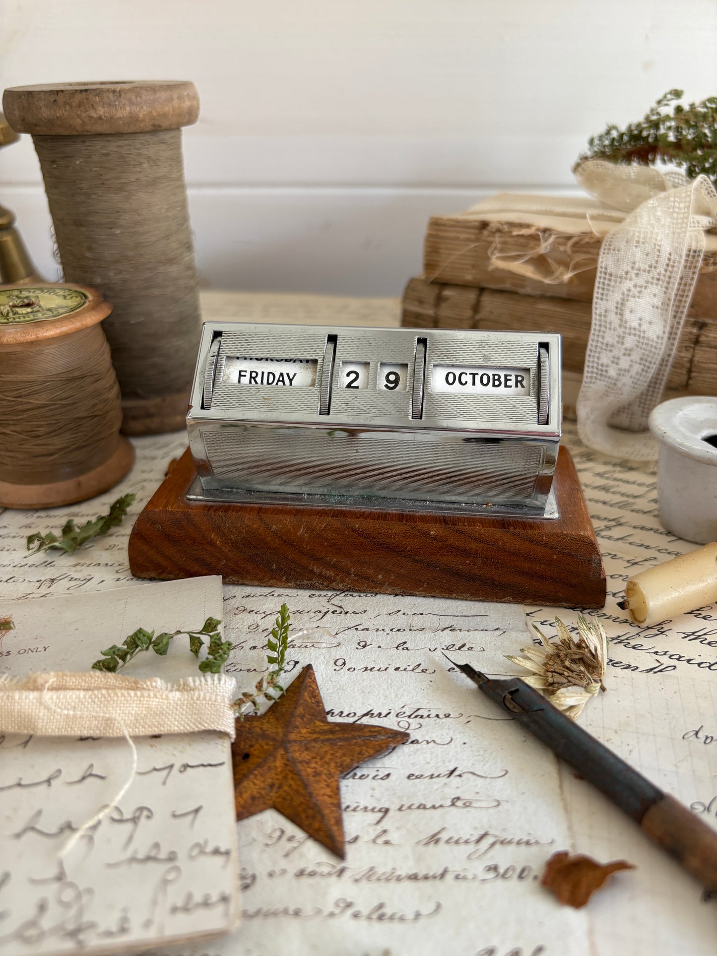 Vintage Perpetual Desk Calendar