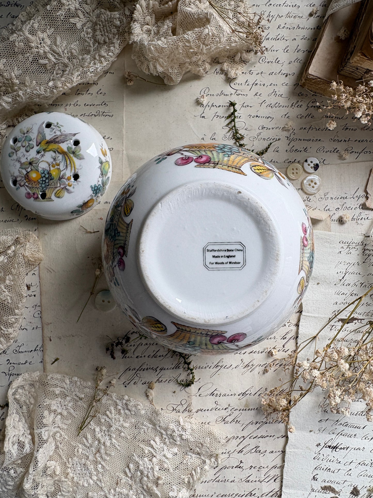Woods of Windsor Pot Pourri Jar