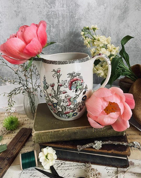 Vintage & Blooms: Style Your Home with Vintage Florals