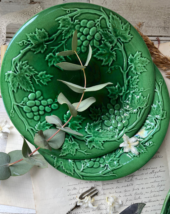 victorian green majolica plate