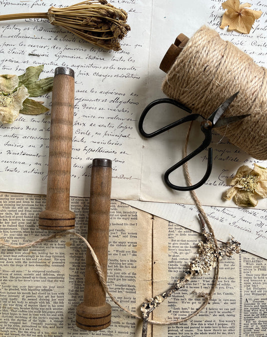 Small Vintage Wooden Bobbins