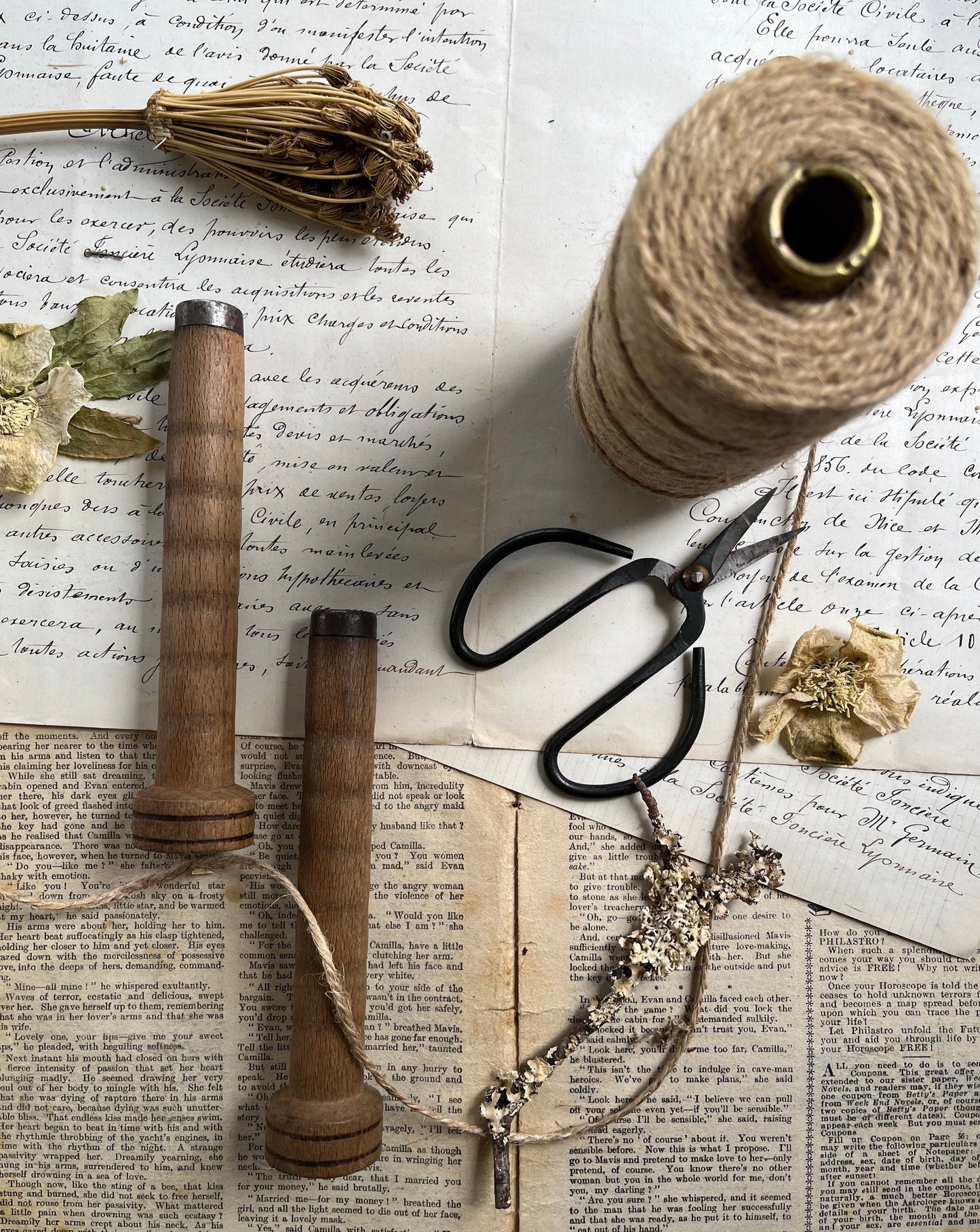 Small Vintage Wooden Bobbins