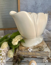 Load image into Gallery viewer, Large Dartmouth Mantle Vase
