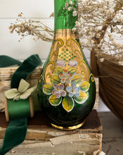 Load image into Gallery viewer, Pair Venetian Glass Vases
