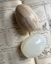 Load image into Gallery viewer, Five Assorted Marble Eggs

