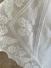 Load image into Gallery viewer, Vintage Lace  Linen Tablecloth
