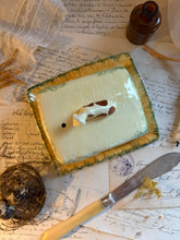 Load image into Gallery viewer, Vintage Cheese Dish
