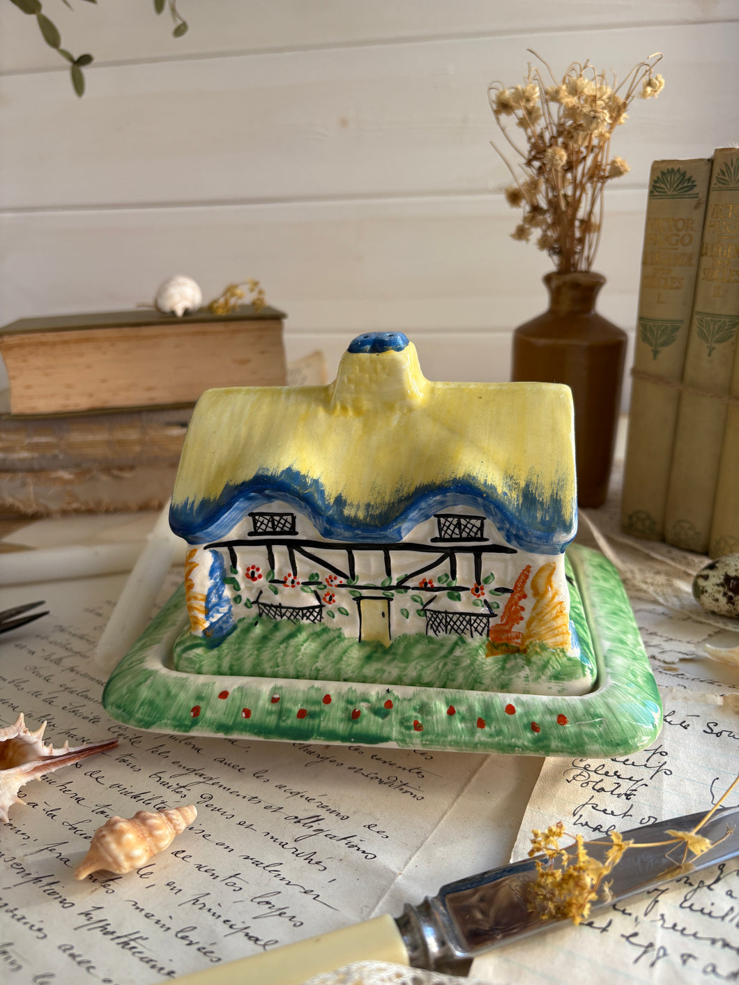 Vintage Cottage Design Butter Dish