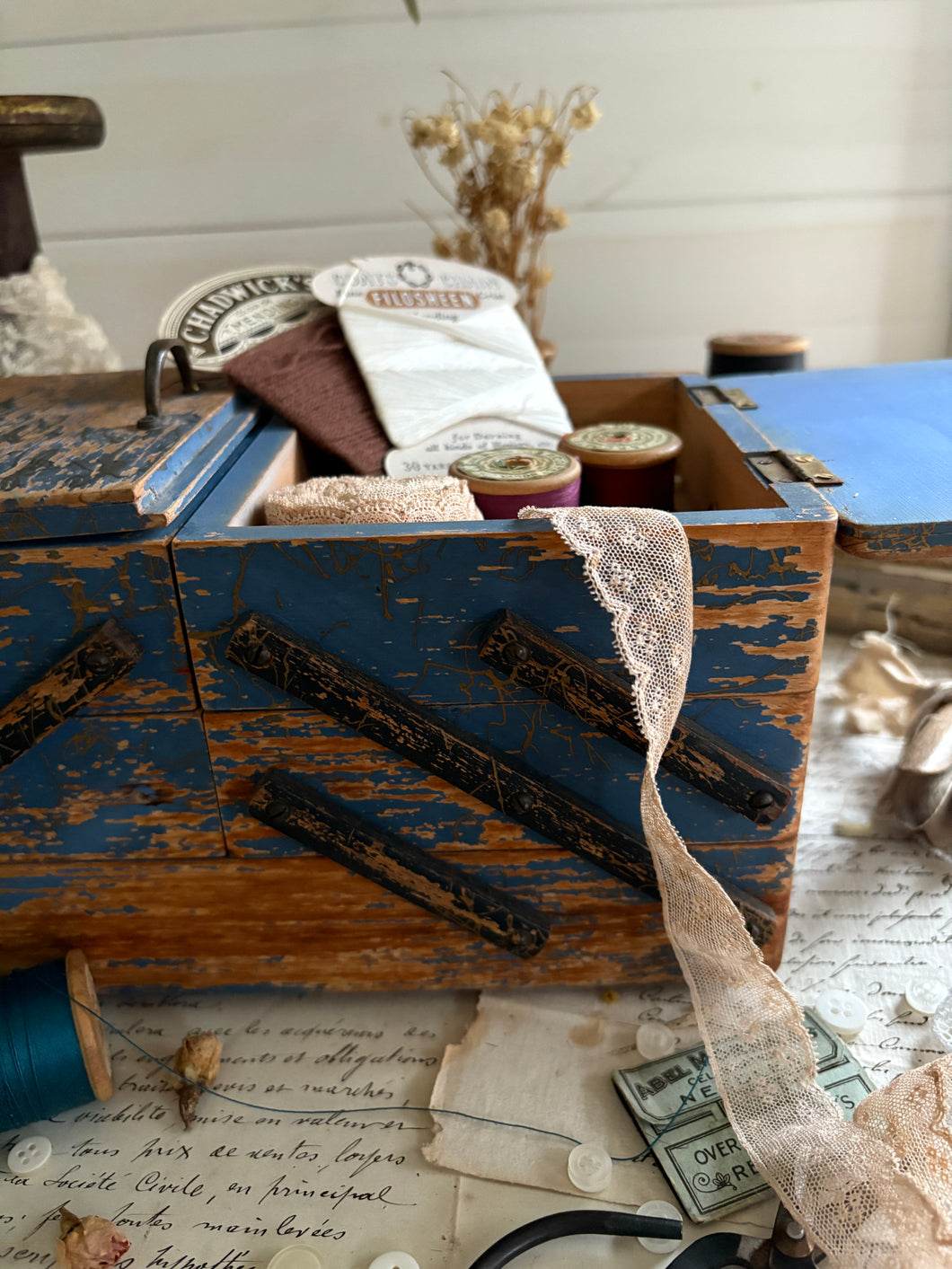 Wooden Cantilever Vintage Sewing Box