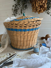 Load image into Gallery viewer, Vintage Wicker Lidded Basket
