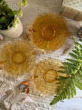 Load image into Gallery viewer, Vintage Amber Glass Dish Set
