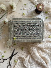 Load image into Gallery viewer, Vintage Mother Of Pearl Jewellery Box
