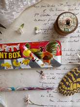 Load image into Gallery viewer, Childs Vintage Paint Set Tin
