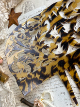 Load image into Gallery viewer, Antique Spanish Tortoiseshell Effect Hair Comb
