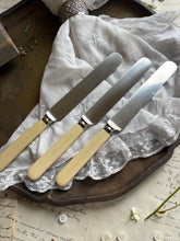 Load image into Gallery viewer, Antique Set of 6 Dessert Knives
