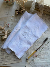 Load image into Gallery viewer, Set of 8 Vintage Linen-Cotton Napkins

