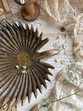 Load image into Gallery viewer, Gold Metal Palm Dish
