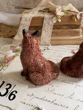 Load image into Gallery viewer, Vintage Red Fox Ceramic Salt &amp; Pepper Pots
