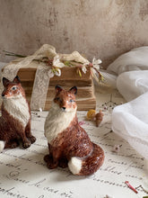 Load image into Gallery viewer, Vintage Red Fox Ceramic Salt &amp; Pepper Pots

