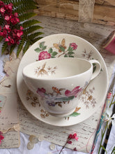 Load image into Gallery viewer, Vintage Wedgwood “Water Lily” Teacup &amp; Saucer
