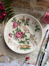 Load image into Gallery viewer, Vintage Wedgwood “Water Lily” Teacup &amp; Saucer
