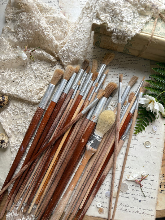 Set of 26 Vintage Artist’s Brushes