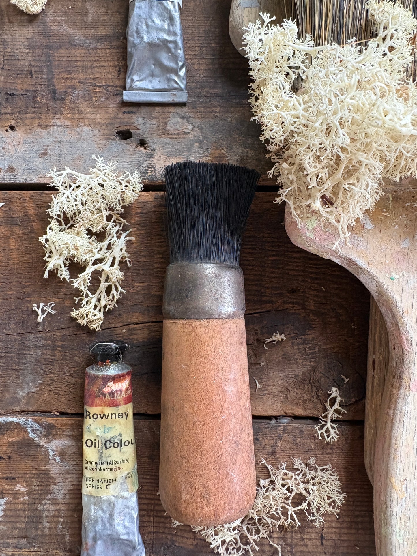 Set of Three Old Decorators  Brushes