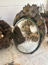 Load image into Gallery viewer, Vintage Round Barbola Mirror
