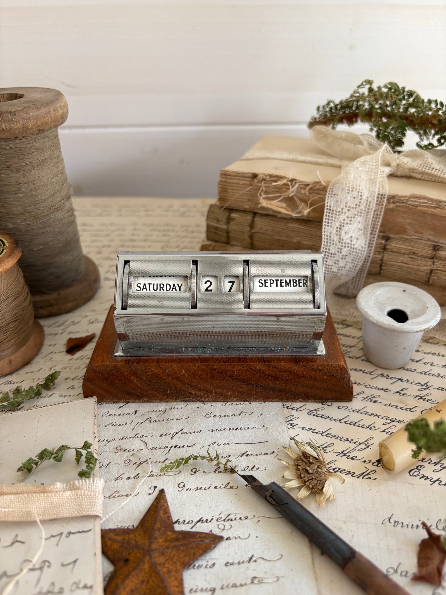 Vintage Perpetual Desk Calendar