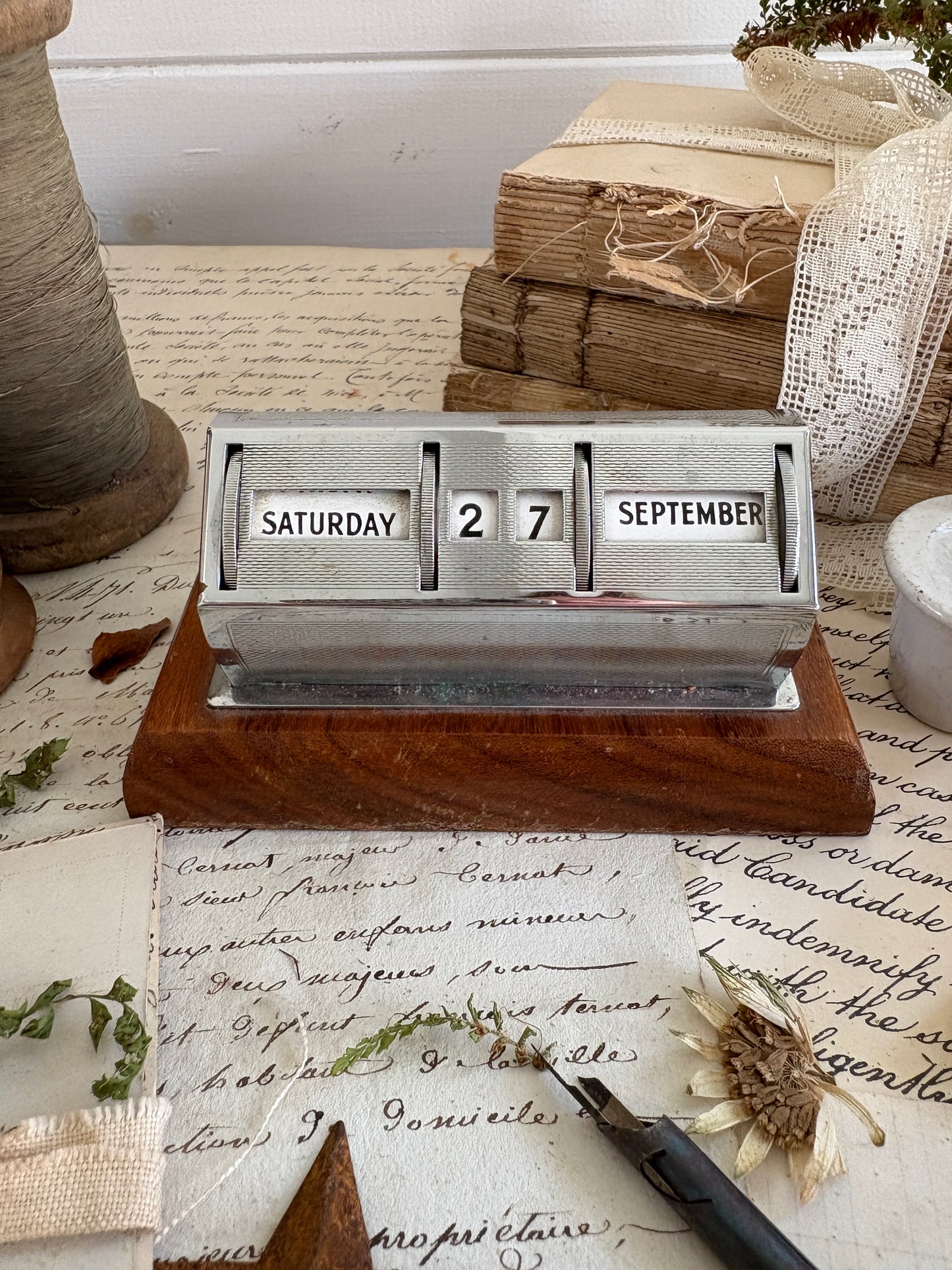 Vintage Perpetual Desk Calendar