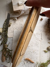 Load image into Gallery viewer, Round Vintage Bread Board – Rustic “BREAD” &amp; Sunflower Designs
