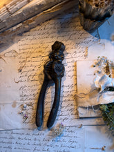 Load image into Gallery viewer, Antique Lincolnshire Imp Nutcracker
