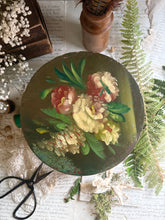 Load image into Gallery viewer, Round Antique Hat Box
