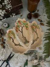 Load image into Gallery viewer, Carlton Ware ‘Oak Tree’ Three-Section Dish
