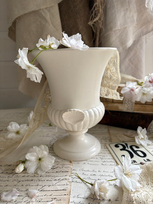 Vintage Wedgwood Etruria Barlaston Urn Vase