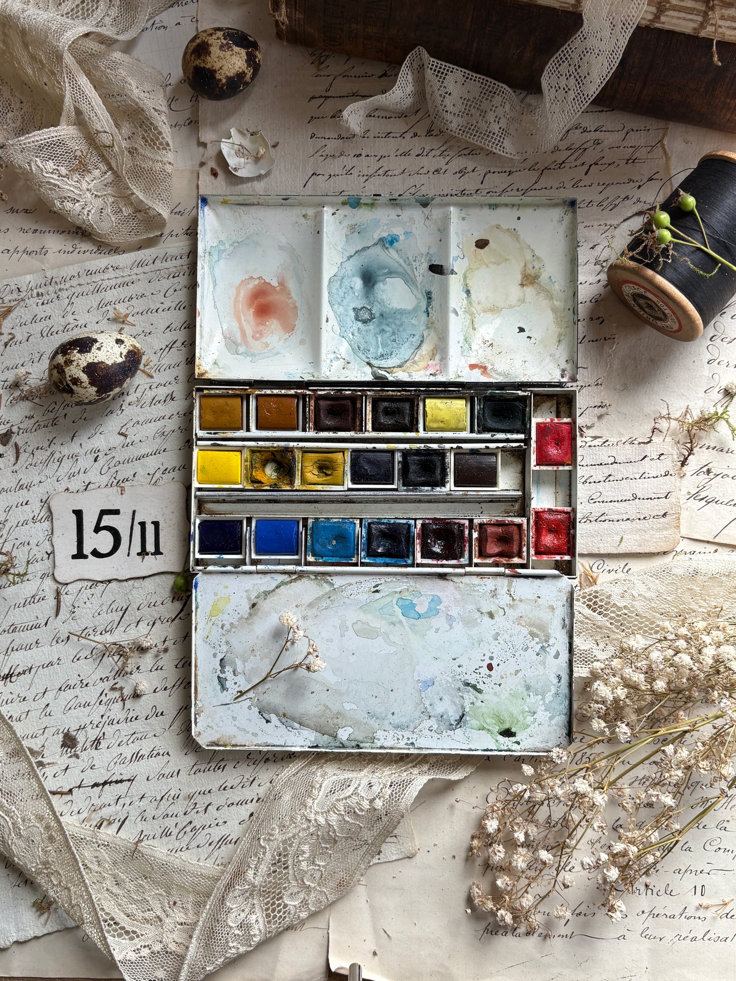 Vintage Winsor & Newton Portable Watercolour Paint Tin