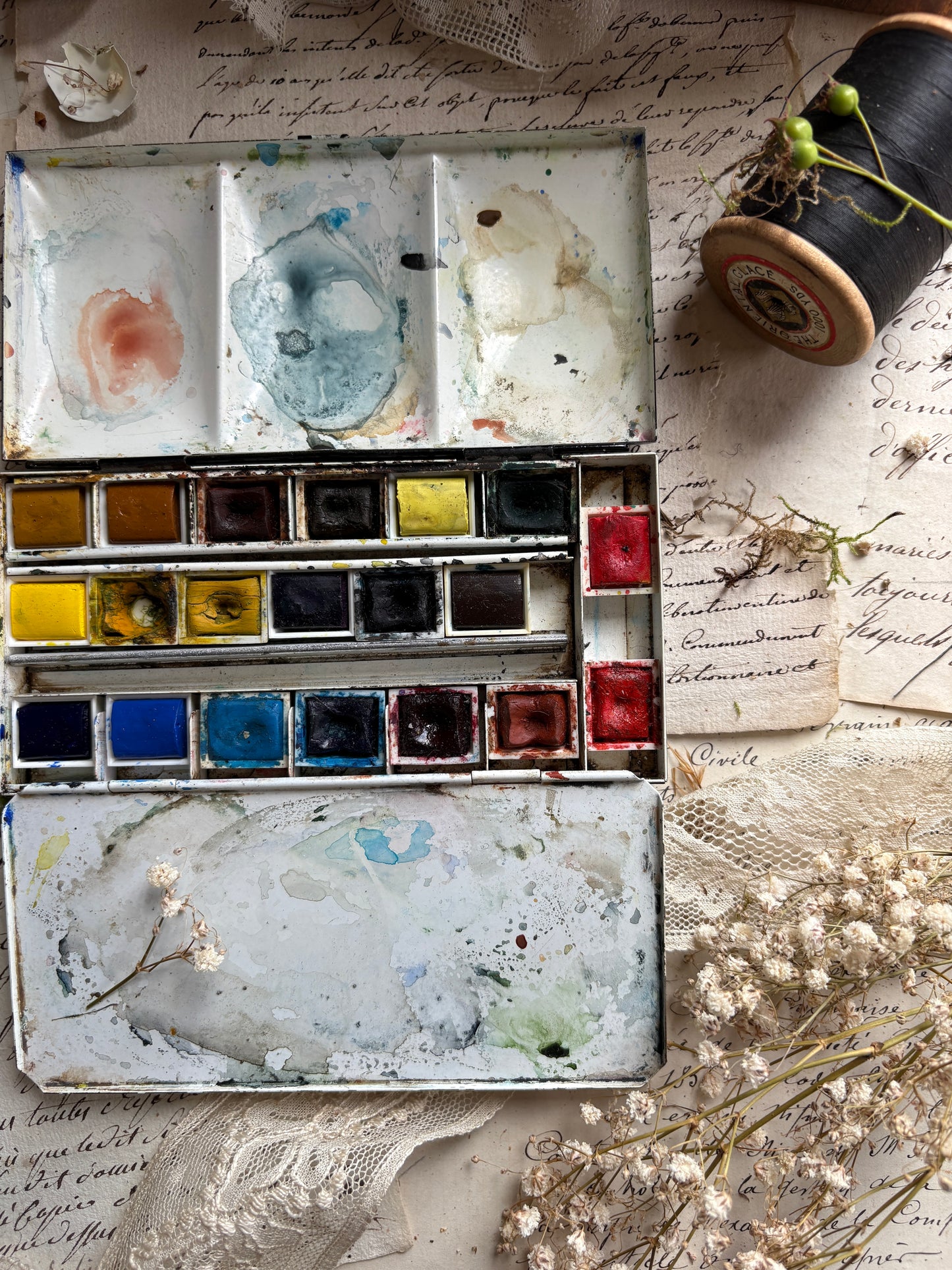 Vintage Winsor & Newton Portable Watercolour Paint Tin